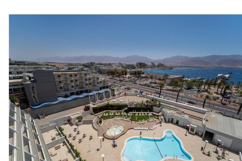 Sea Side Eilat Vacation Apartment - Eilat