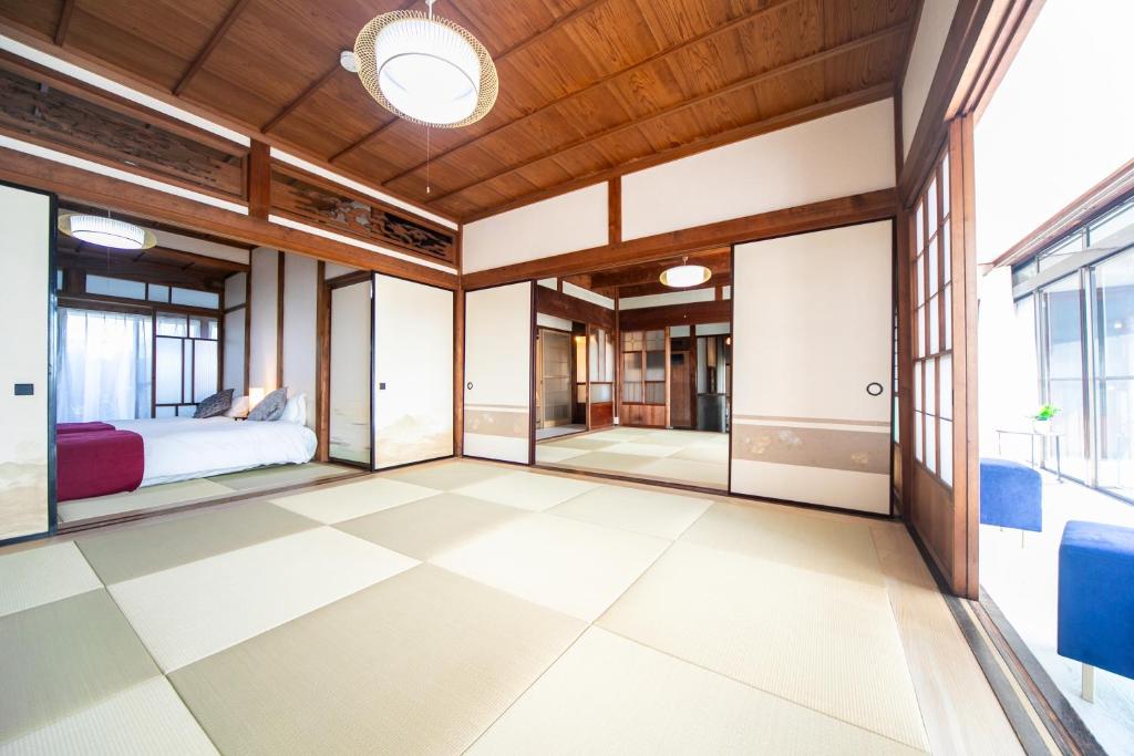Nagashima Traditional House - Kuwana