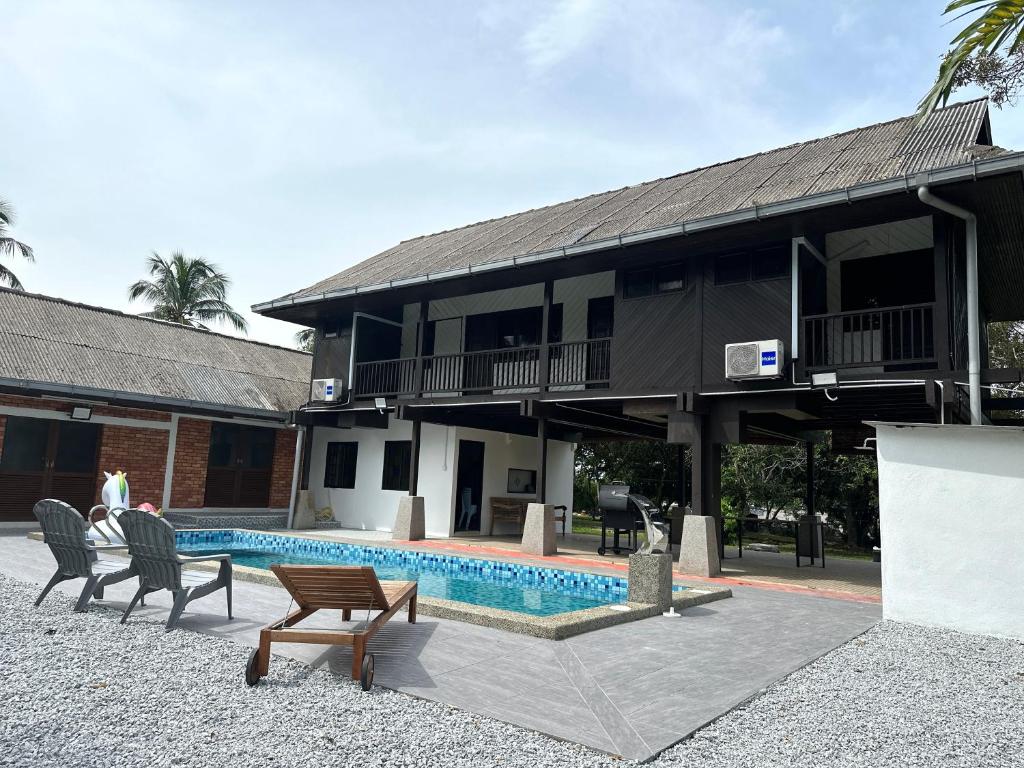 The Wooden Retreat By Elite Stay - Port Dickson