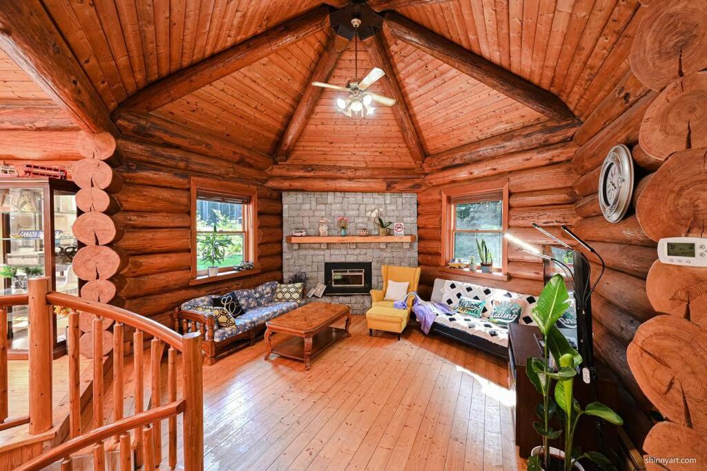 Loghouse Holiday Beautiful Serenity Journey，4beds - Mission