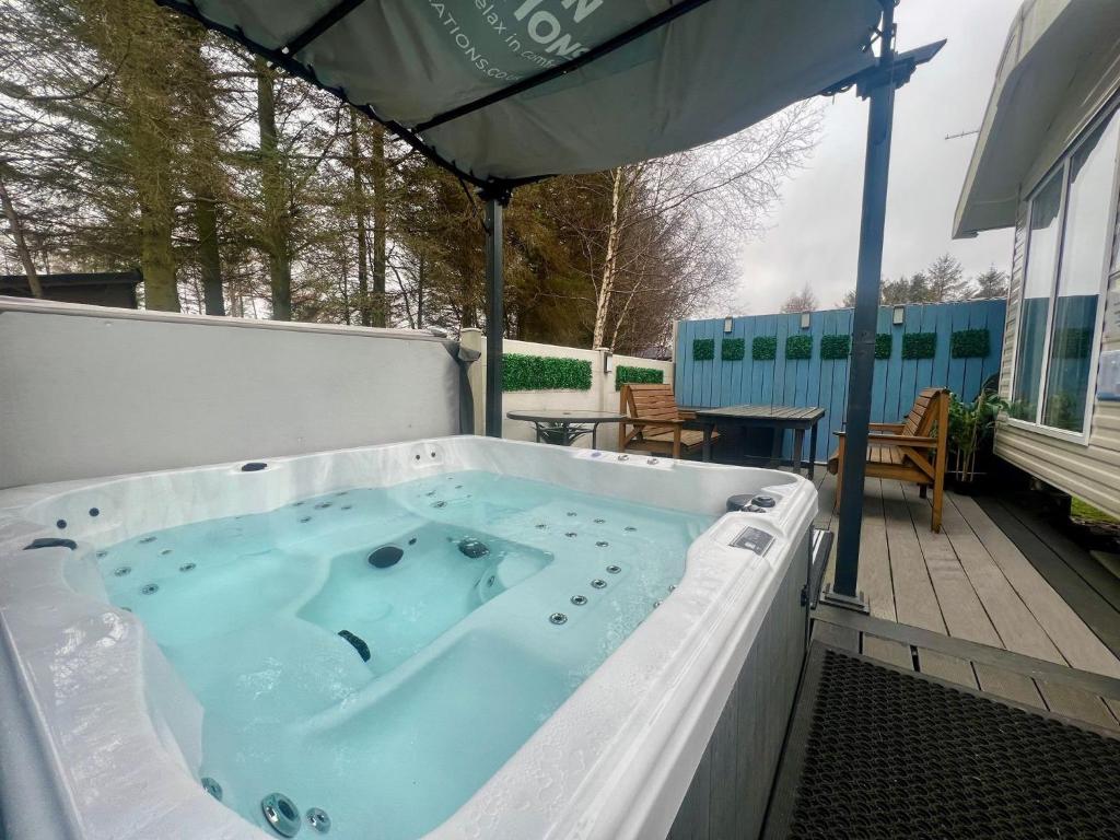 Amazing Private Hot Tub & Lounge Mini Lodge - Northumberland