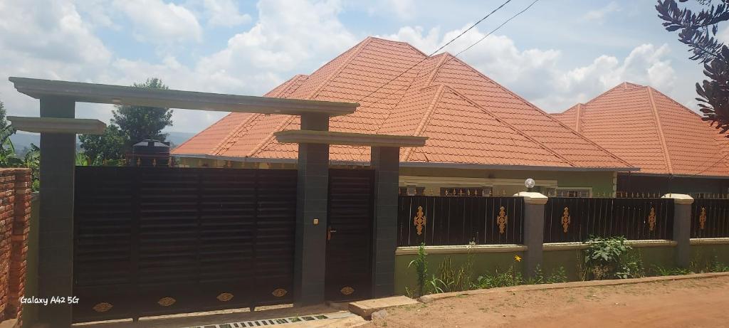 Maison De Passage With 4 Rooms Well Equipped - Rwanda