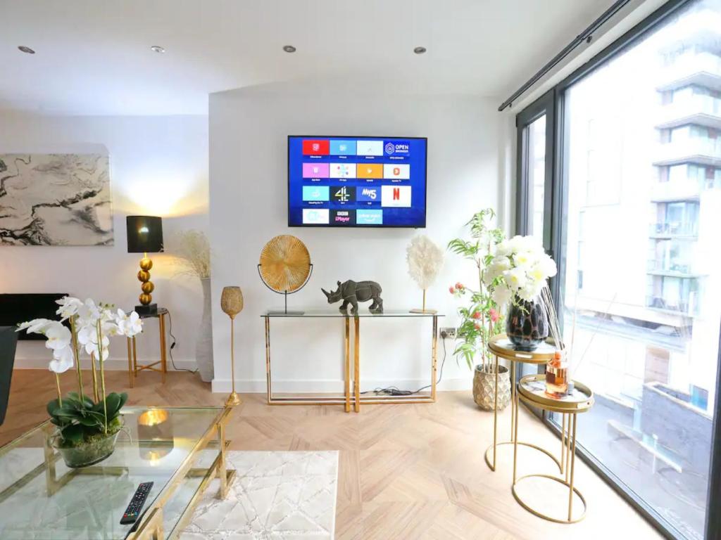 Pass The Keys Super King Penthouse Minutes From Arndale Centre - 샐퍼드