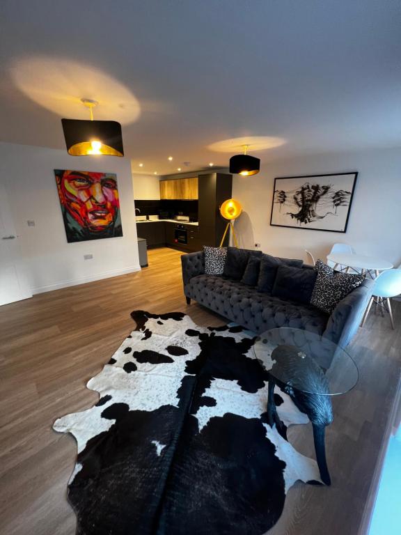 Modern And Spacious Two Bedroom Apartment Near City Centre - Ashton Gate Stadium