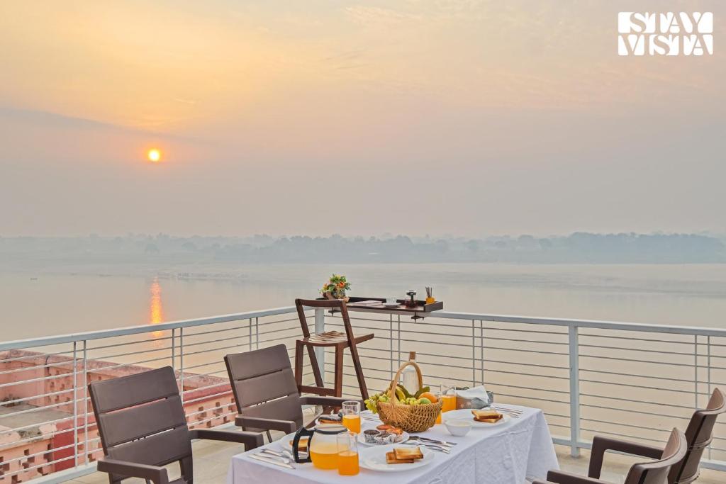 Stayvista At The Ganga House - Benares