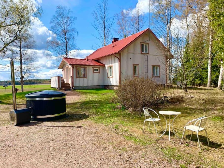 Villa Ullakko - Vuokramummola, Ihana Talo Maalla - Päijät-Häme