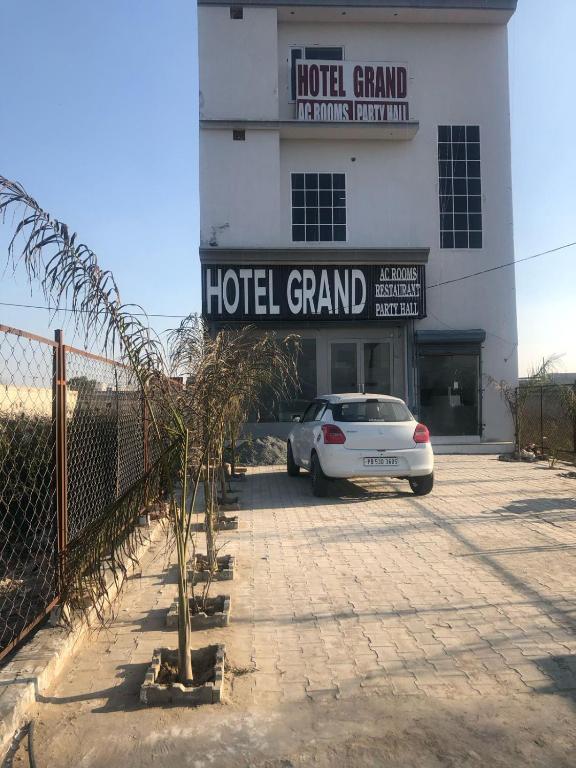 Hotel Grand - Malout