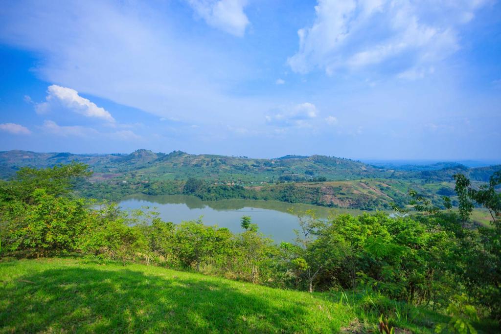 Lake Mwamba Lodge - Uganda