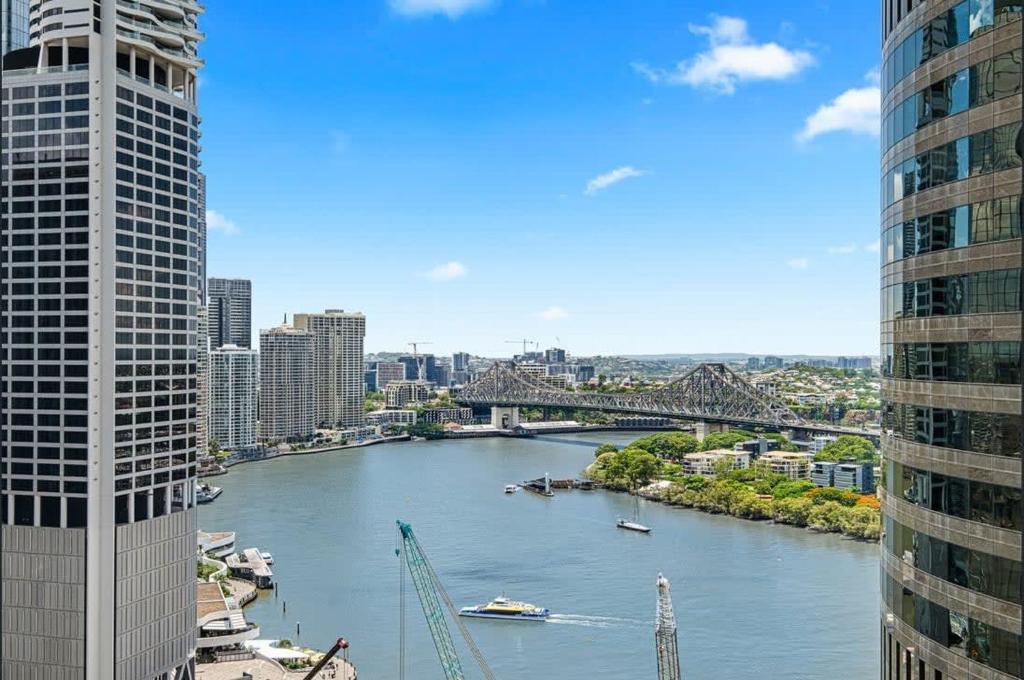 River Views In Brisbane's Heart - Ascot