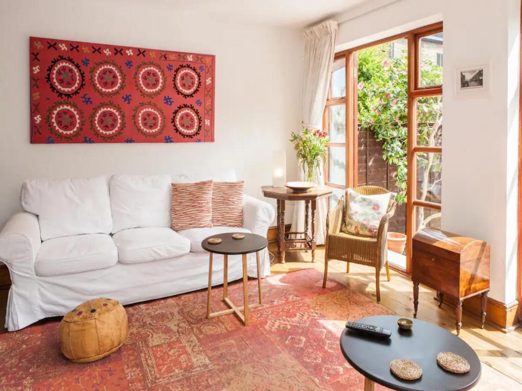 Pass The Keys - Quirky 3bedroom House With Private Garden Near Wimbledon And Wandsworth - Fulham