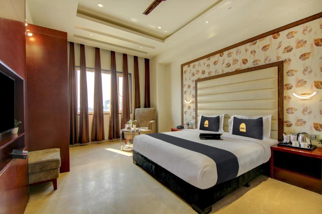 Hotel C Pearl - Bahadurgarh