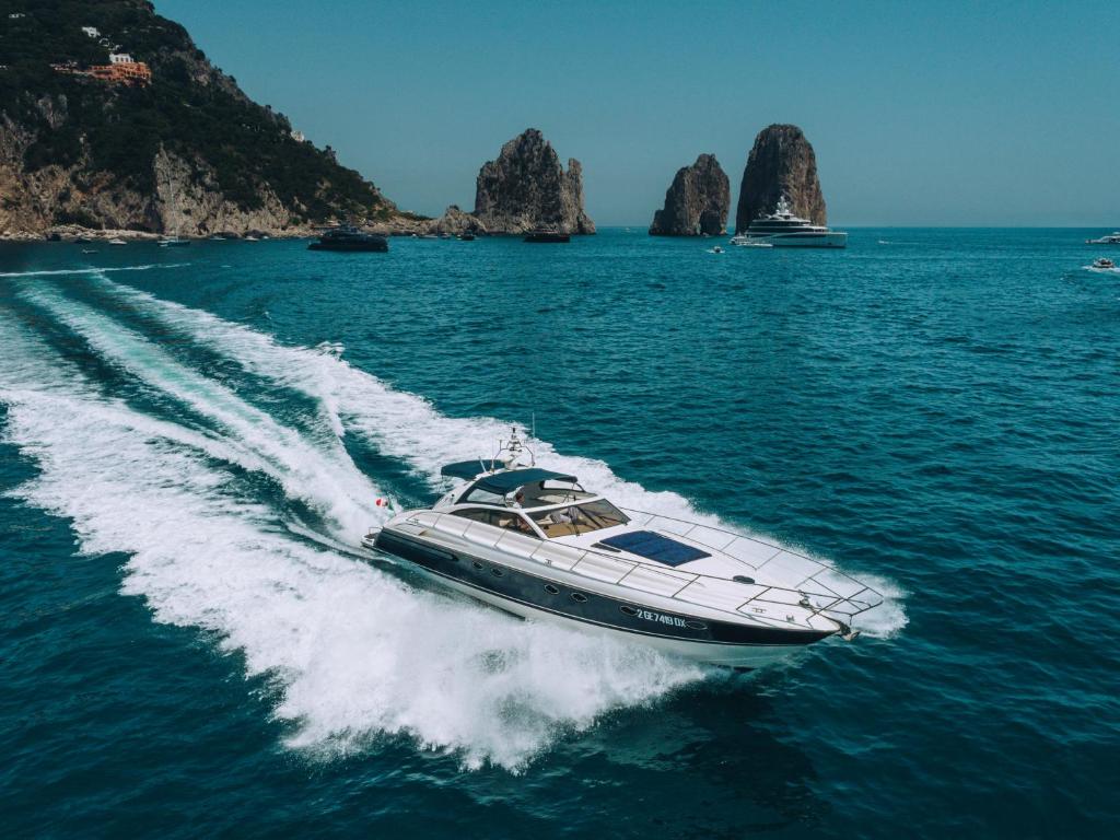 Sorrento Yacht Charter - Vico Equense