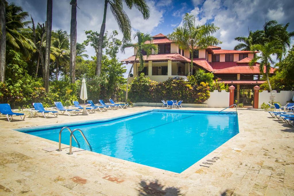 Central Apartment Steps From Main Cabarete Beach, Fully Furnished And Equipped - Cabarete
