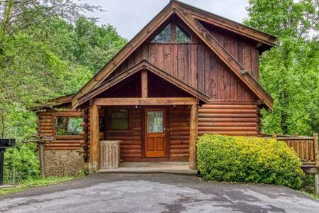 3-level Cabin For 10 Your Smoky Mountain Getaway - Tennessee