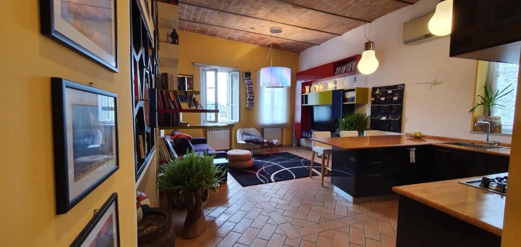 Maison Mavùin The Center With Fibre, 12 Minutes On Foot From The Umbria Jazz Arena And 2 Minutes From The Free Concerts In The Square - Perúgia