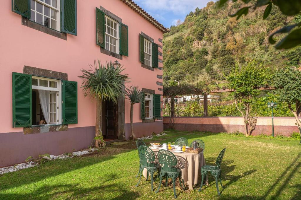Casa Da Fajã Alta With Breakfast By An Island Apart - Faial