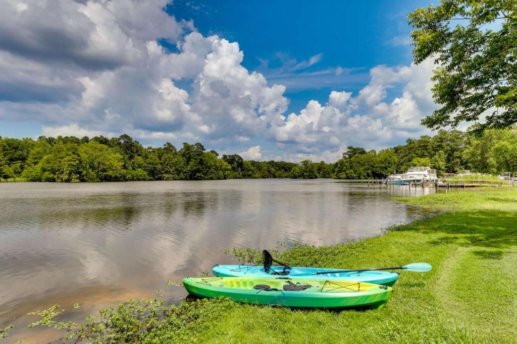 Bells Marina & Fishing Resort - Santee Lake Marion By I95 - Family Adventure, Pets On Request! - Santee State Park, Santee