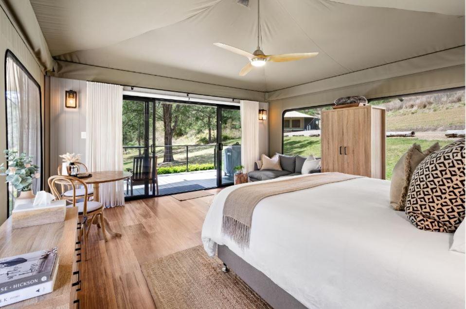Amaroo Escape - Luxury Riverside Glamping Tents - Hunter Valley
