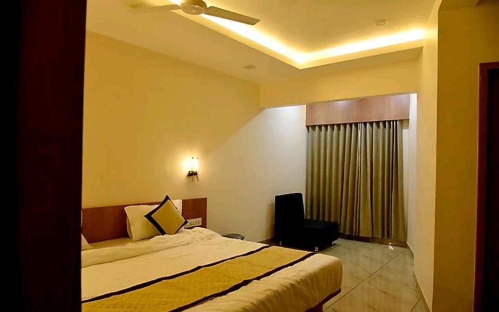 Hotel Crossview - Palanpur