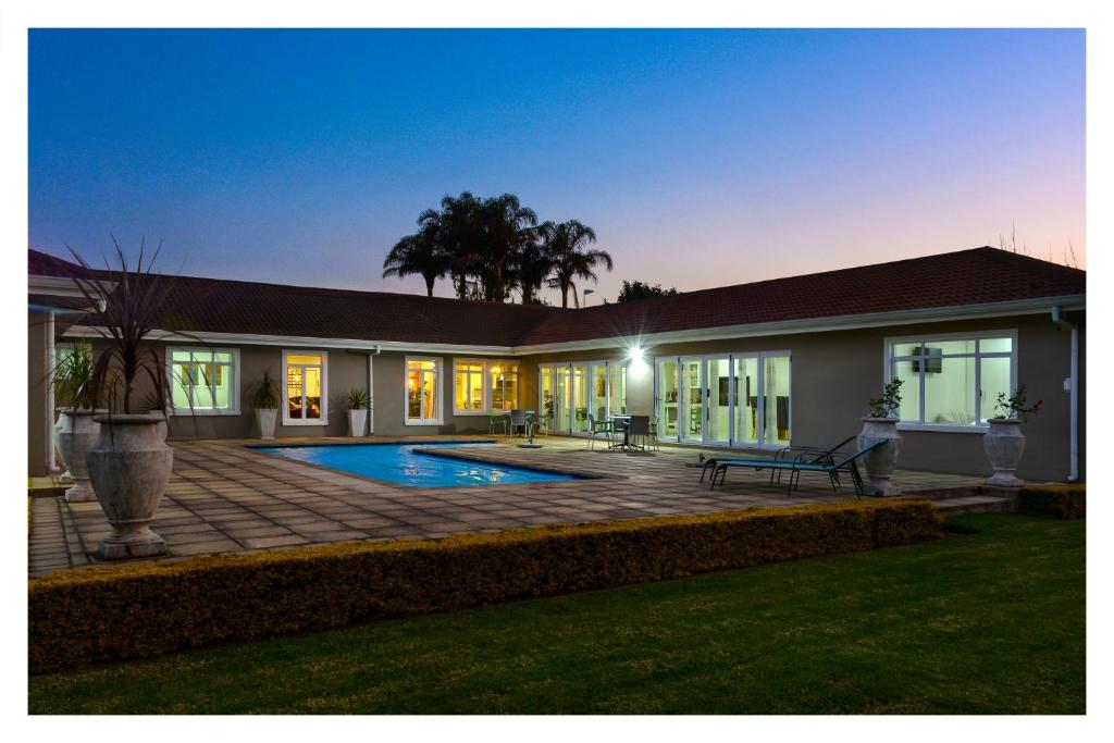 66 On Monzali 4 Star Luxury Guesthouse - Pietermaritzburg
