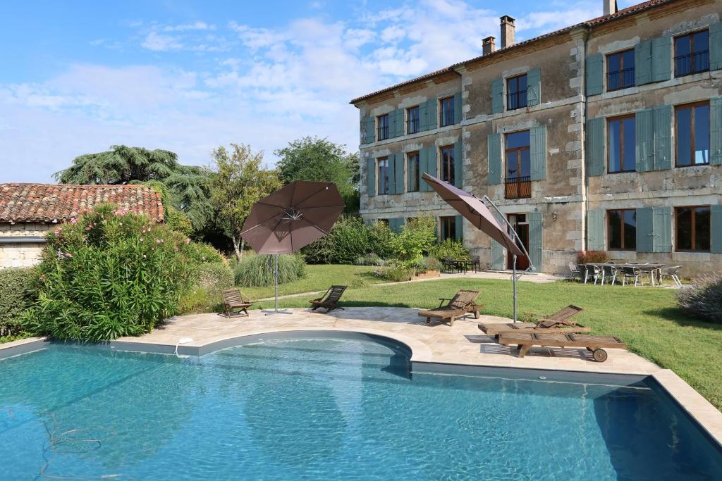 Villa De 5 Chambres Avec Piscine Privee Jardin Amenage Et Wifi A La Croix Blanche - Lot-et-Garonne