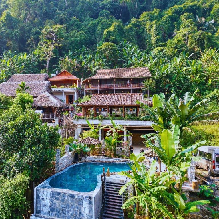 Ba Be Jungle Lake Houses - Ha Giang