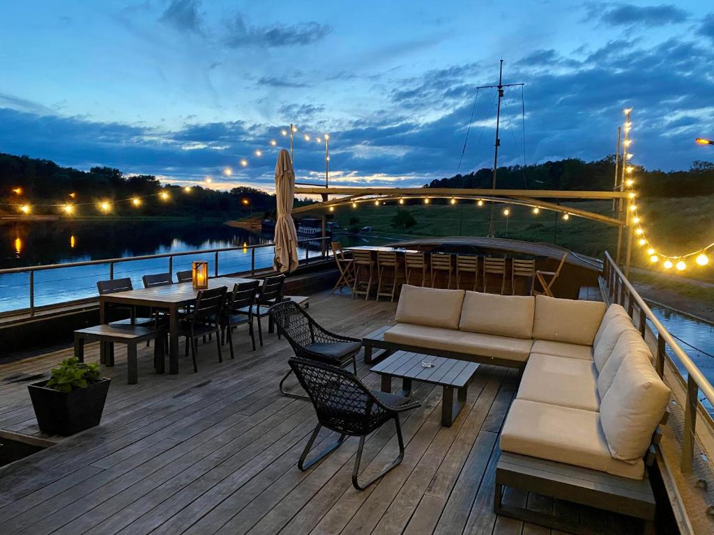 Tabor 67 Luxury Houseboat - Nivelles