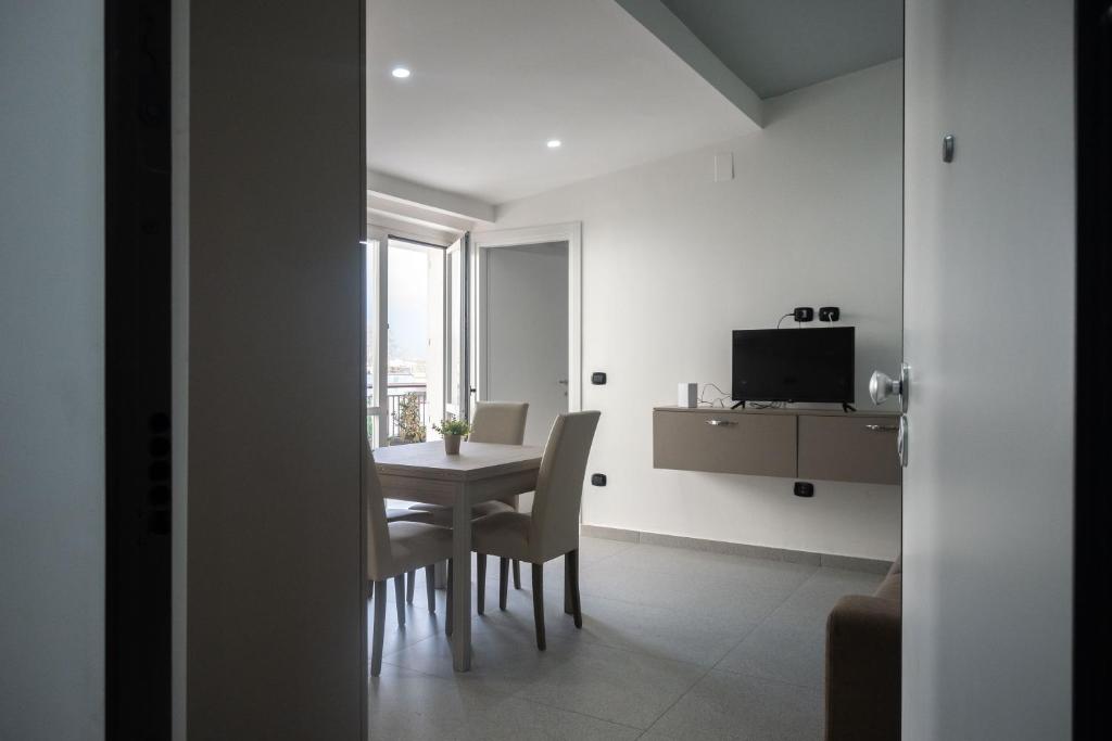 Strategic Apartment With Terrace - Nola - Nola