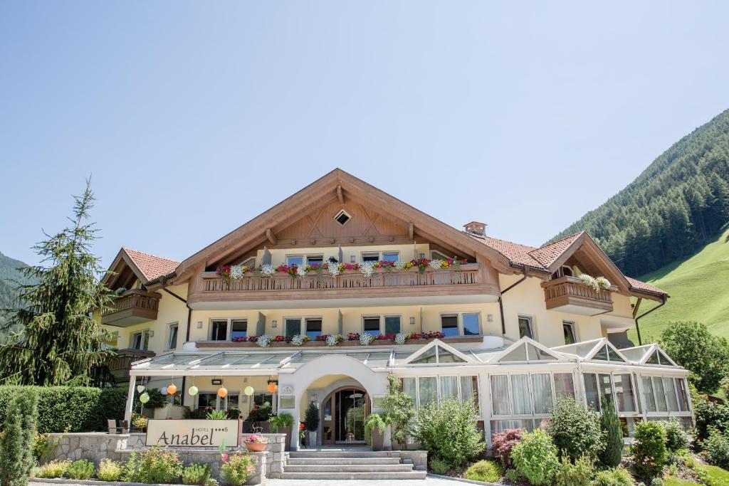Alpine Life Hotel Anabel - Valle Aurina