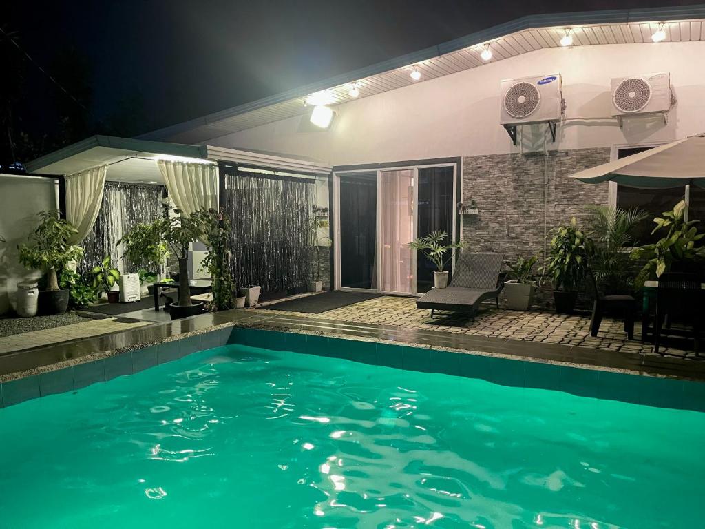 5-bedroom Poolvilla In Angeles City Near Koreatown - Angeles