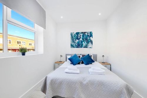 Corby Apartments and Condos For Rent cozycozy