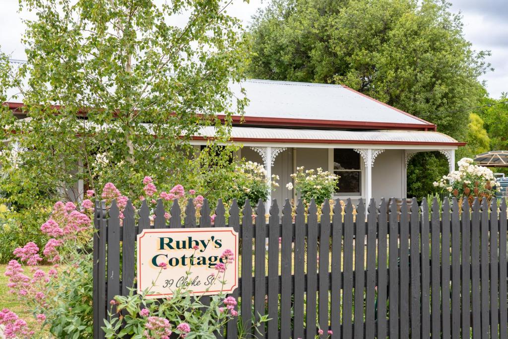 Ruby's Cottage - Penola