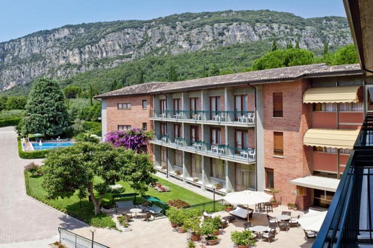 Hotel Gabbiano - Garda Lake Collection - San Zeno di Montagna