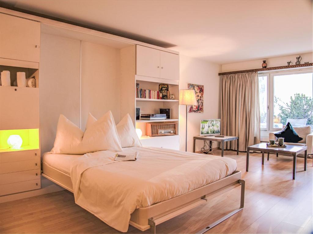 Apartment Residenz Surlej 6 In St. Moritz - 2 Persons, 1 Bedrooms - Saint Moritz