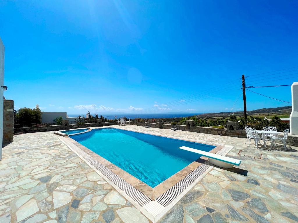 Pure White Seven-bedroom Villa - 16 Guests - Private Pool - Aspro Chorio - パロス島