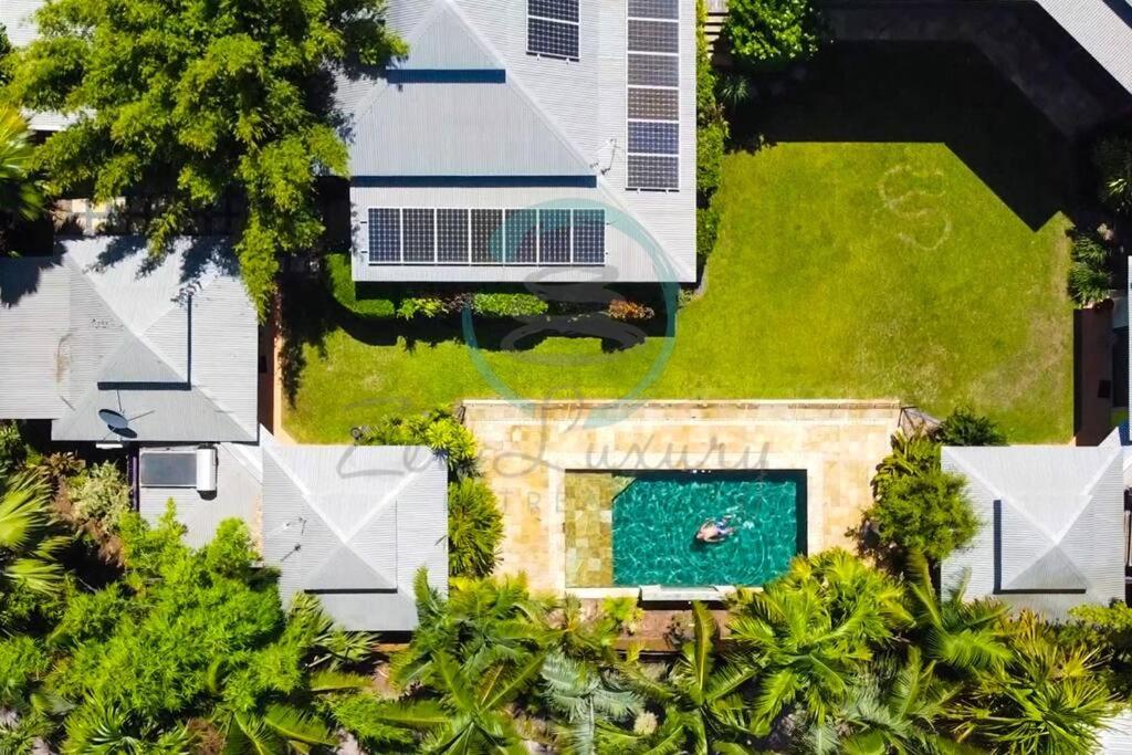 Zenhouse: 6-br Balinese Tropical Oasis In Nightcliff Central - ダーウィン