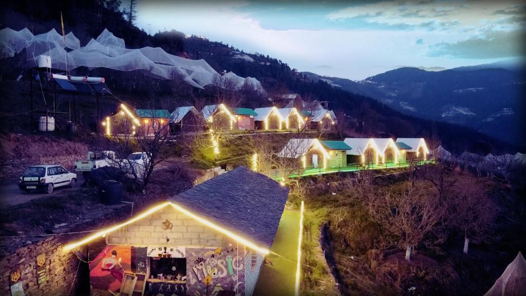 Camp Apple Retreat #Serenic #Village - Himachal Pradesh