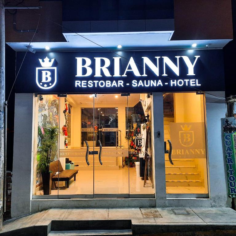 Brianny Hotel - Oyon