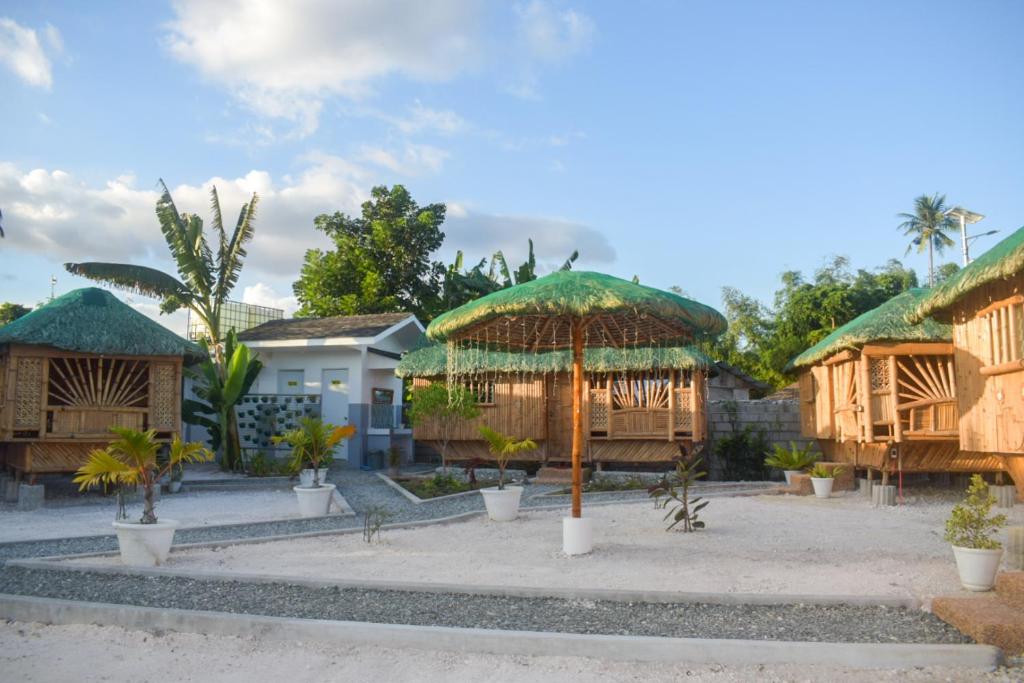 Good Inn Resort Basdaku, White Beach Moalboal, Cebu - Moalboal