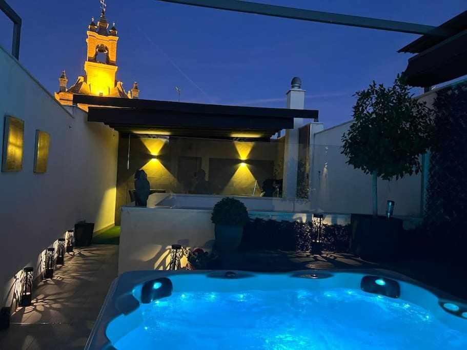 Luxury And Lovely 3 Bedroom With Hot Tub/ Spa - Gines