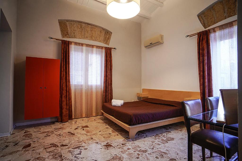 Independent Private Room For Two Or Three People. - Agrigento