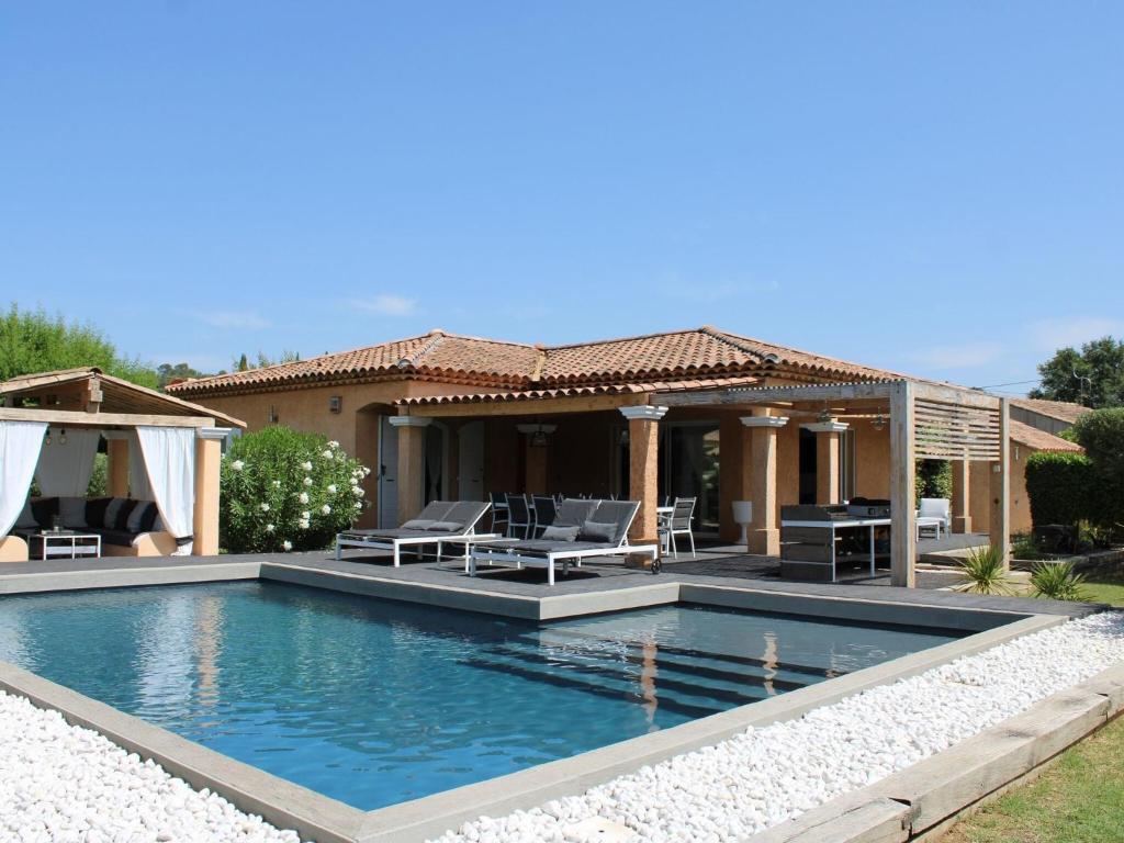 Amazing Holiday Home In Le Val With Private Pool - Manosque