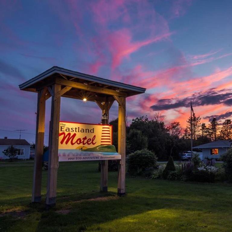 The Eastland Motel - Cobscook Bay State Park, Dennysville