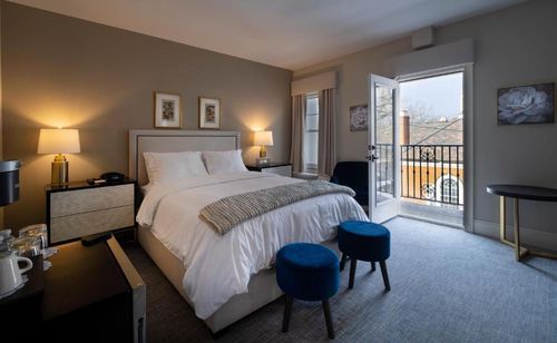 The Dragon, Goshen airbnb, hotels and vacation rentals