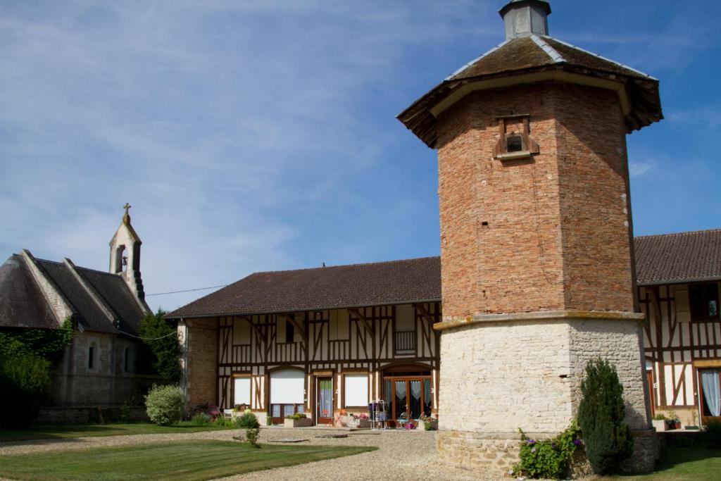 Gîtes Du Château De Crespy - Dolancourt