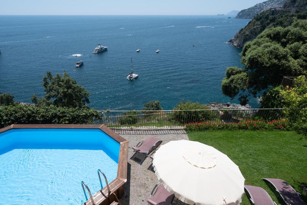 Villa Di Lusso Con Piscina Tra Positano E Amalfi - Furore