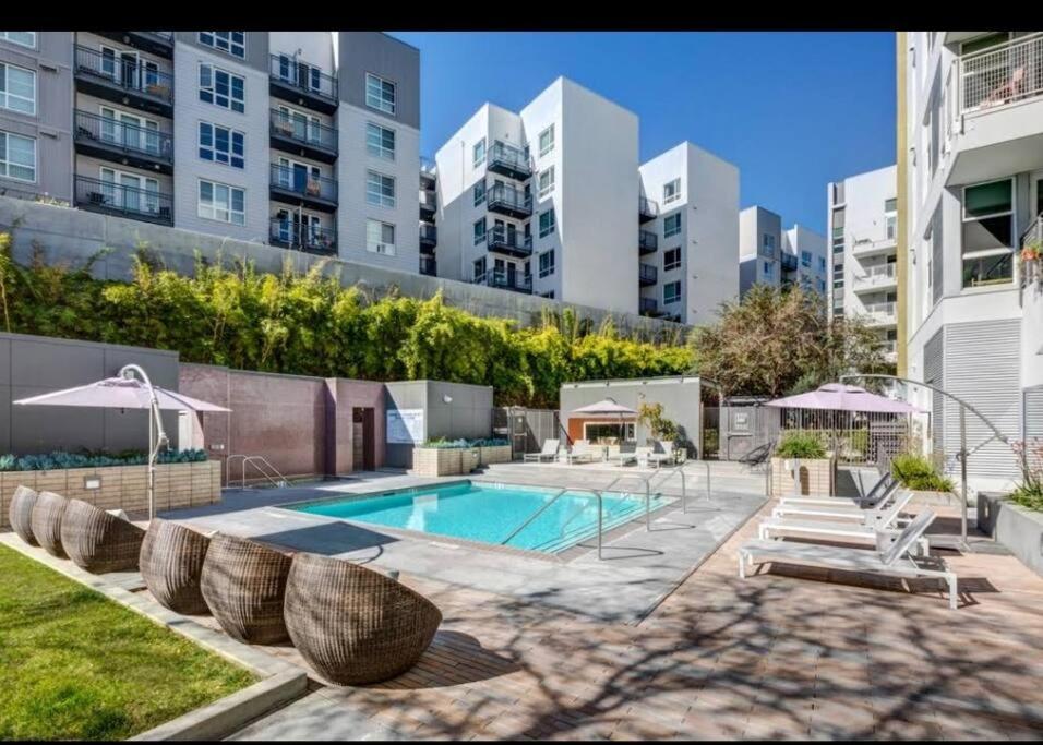 Lovely 3bed Apt With Pool Close To Sd Convetion Center 324 - Coronado Island, CA