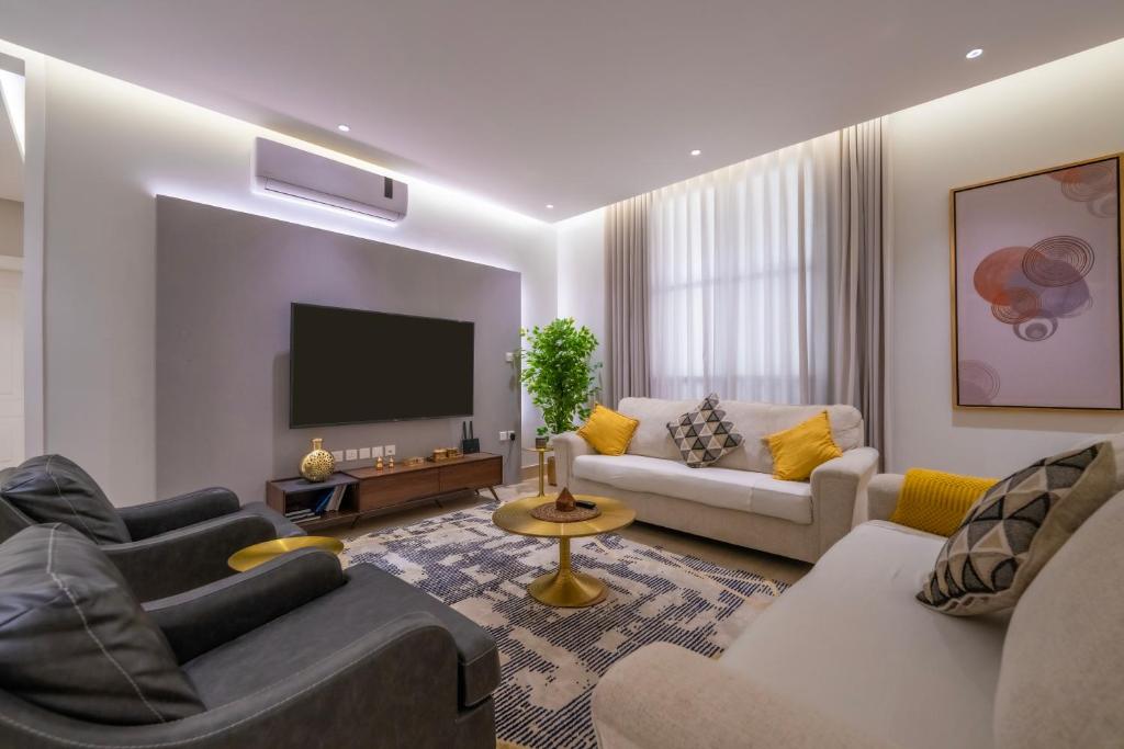 Luxurious Three Bedroom Apartment North Of Riyadh شقة فخمة مكونة من ثلاث غرف نوم شمال الرياض - Riyad