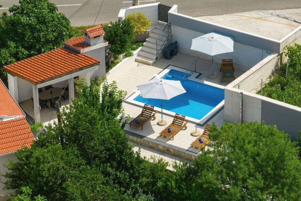 Villa Ella - Swimming Pool, Garden, Baby Friendly - Baška Voda
