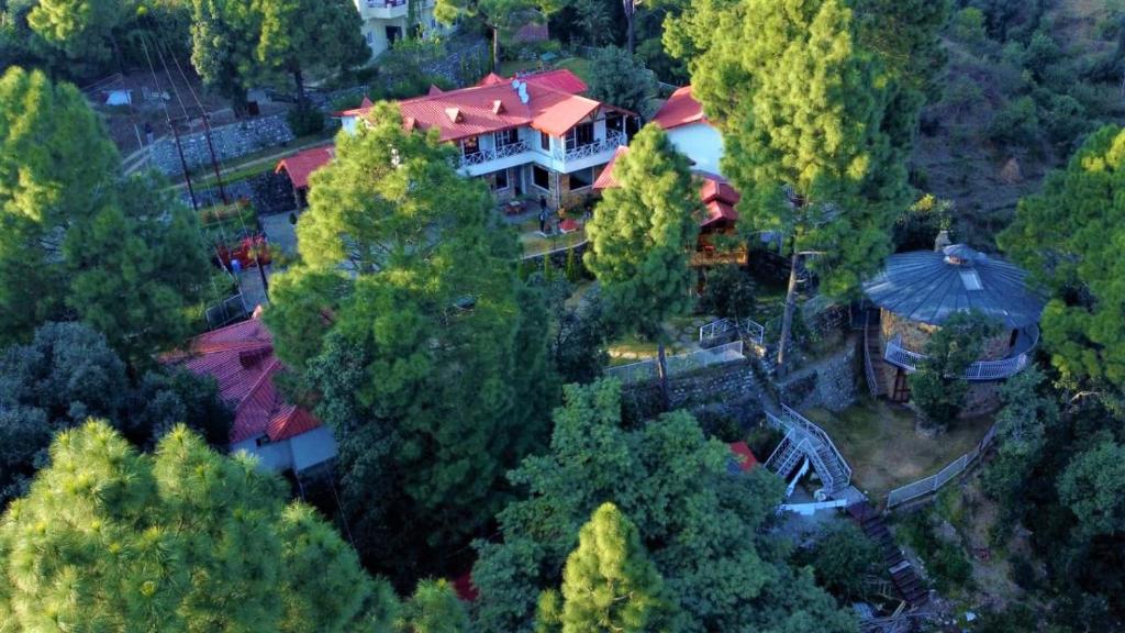 The Nature's Green Resort, Bhimtal, Nainital - Bhowali